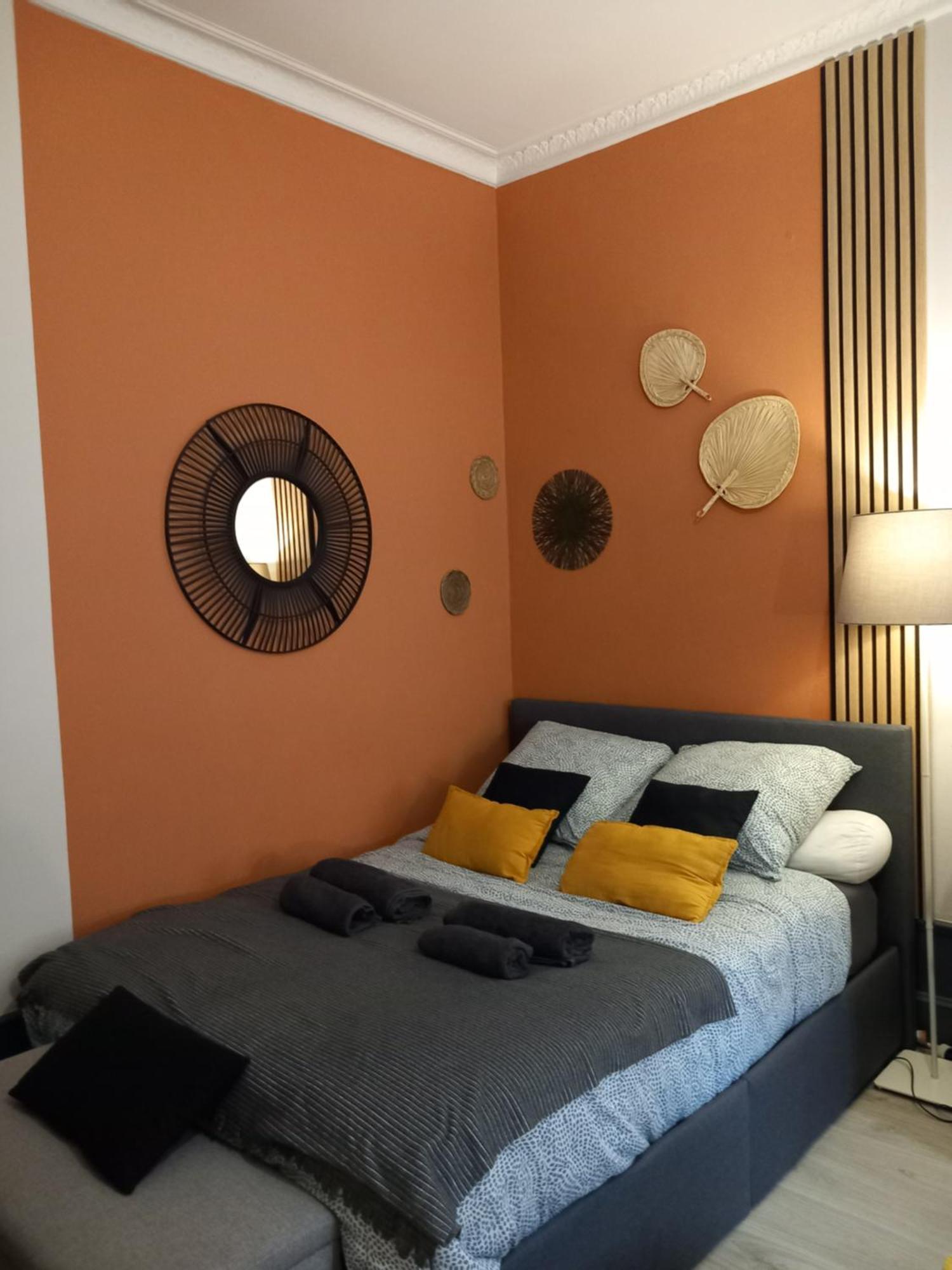 Les Loges Du Theatre Degustation Champagne Offerte Jacuzzi Sauna Jeux Velos Maison Prive 150M2 Historique 14Pers Max Emplacement Exceptionnel Et Chic, 200M De L'Avenue De Champagne, Gare, Musee, Jardins, Restaurations, Toutes Commodites Еперне Екстериор снимка