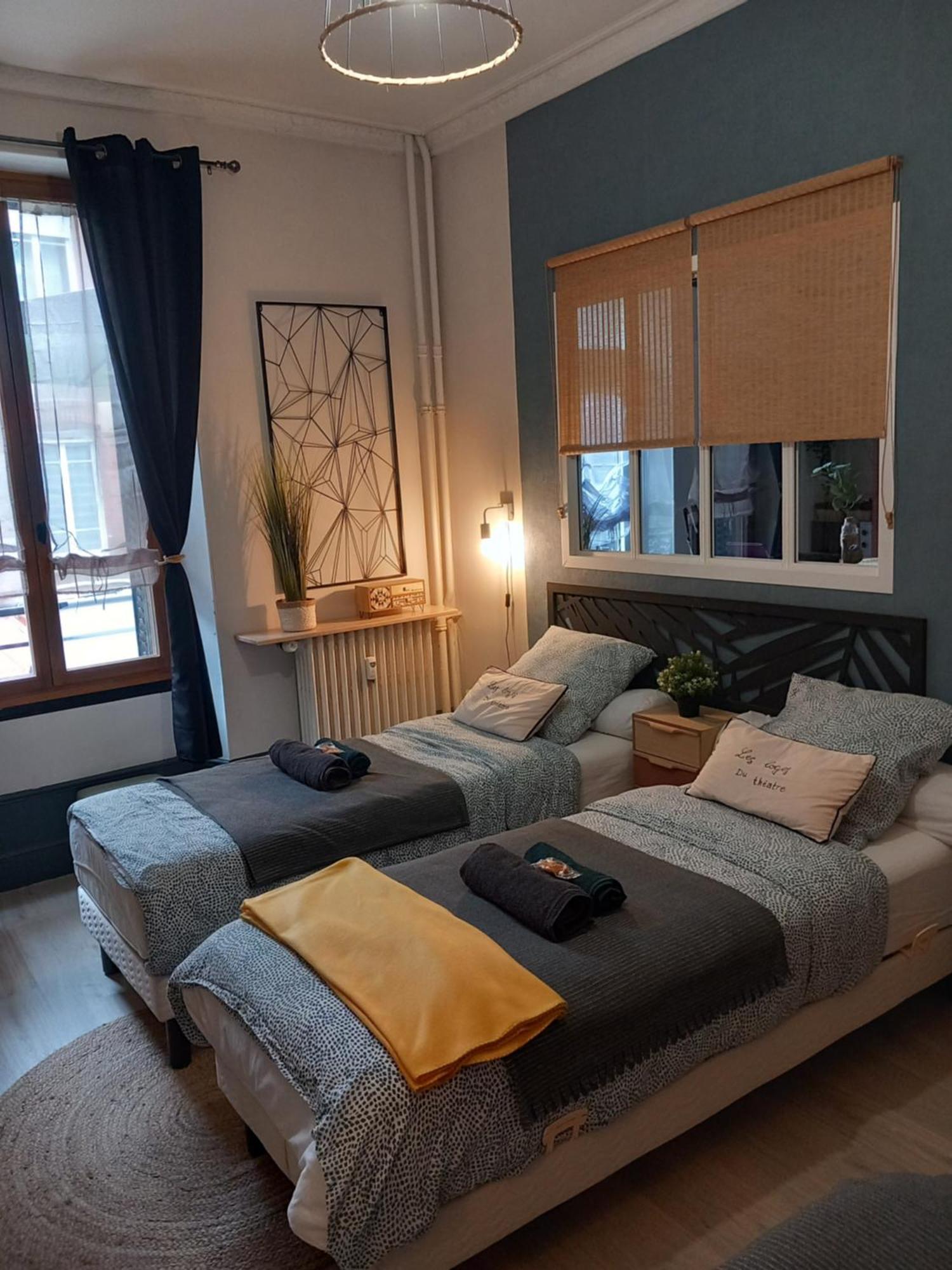 Les Loges Du Theatre Degustation Champagne Offerte Jacuzzi Sauna Jeux Velos Maison Prive 150M2 Historique 14Pers Max Emplacement Exceptionnel Et Chic, 200M De L'Avenue De Champagne, Gare, Musee, Jardins, Restaurations, Toutes Commodites Еперне Екстериор снимка