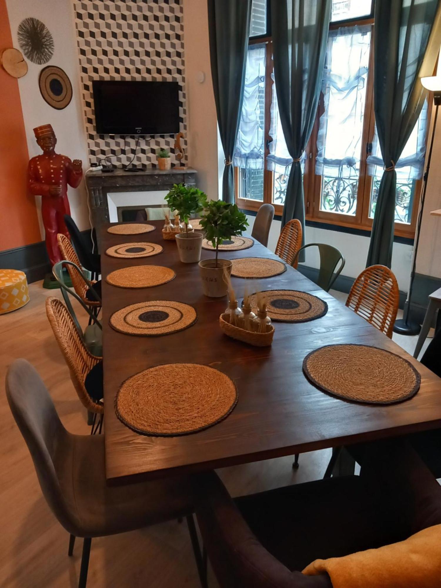 Les Loges Du Theatre Degustation Champagne Offerte Jacuzzi Sauna Jeux Velos Maison Prive 150M2 Historique 14Pers Max Emplacement Exceptionnel Et Chic, 200M De L'Avenue De Champagne, Gare, Musee, Jardins, Restaurations, Toutes Commodites Еперне Екстериор снимка