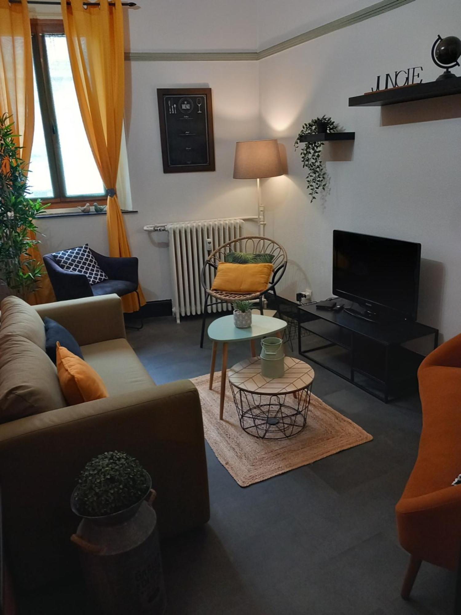 Les Loges Du Theatre Degustation Champagne Offerte Jacuzzi Sauna Jeux Velos Maison Prive 150M2 Historique 14Pers Max Emplacement Exceptionnel Et Chic, 200M De L'Avenue De Champagne, Gare, Musee, Jardins, Restaurations, Toutes Commodites Еперне Екстериор снимка