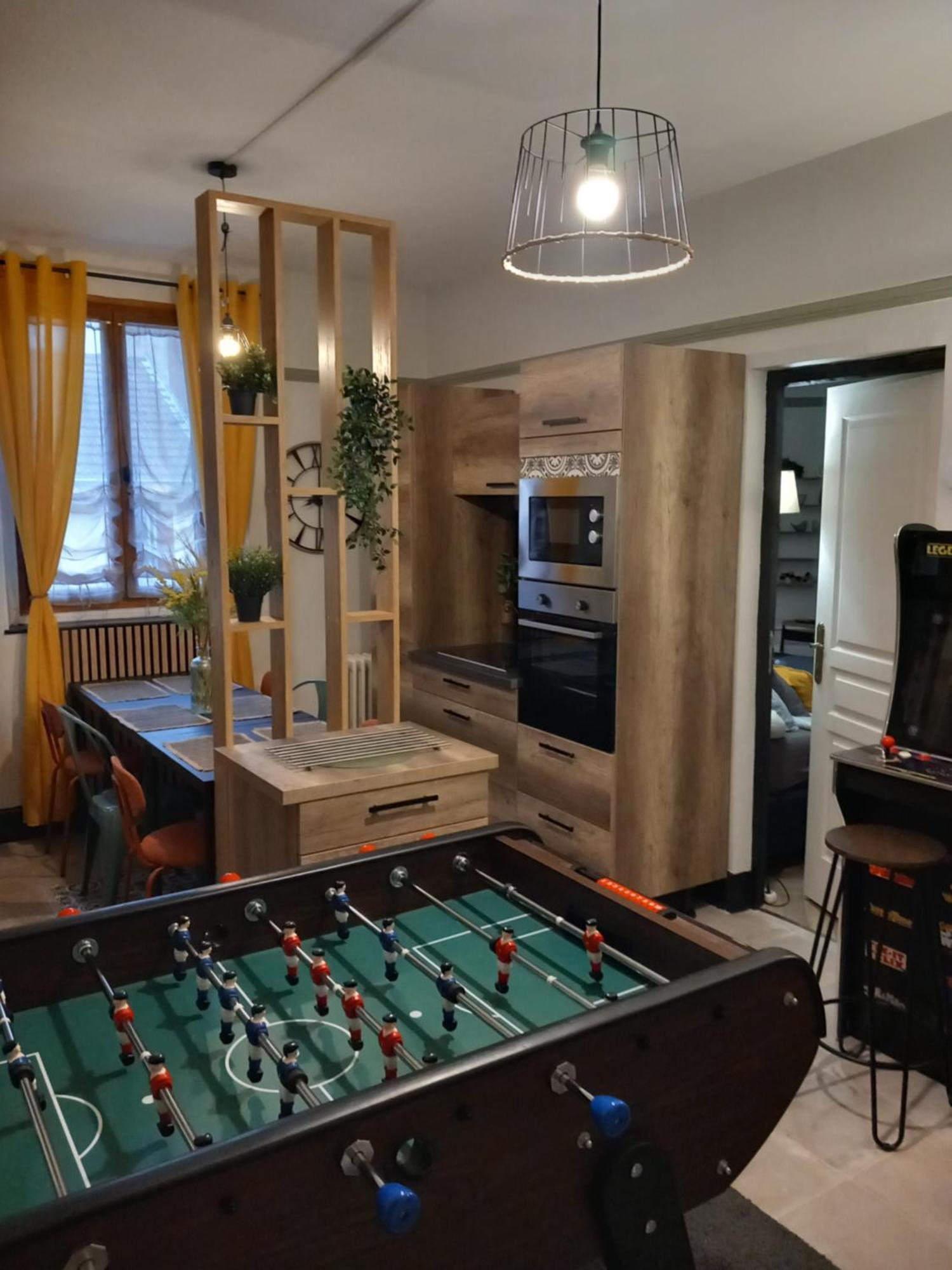 Les Loges Du Theatre Degustation Champagne Offerte Jacuzzi Sauna Jeux Velos Maison Prive 150M2 Historique 14Pers Max Emplacement Exceptionnel Et Chic, 200M De L'Avenue De Champagne, Gare, Musee, Jardins, Restaurations, Toutes Commodites Еперне Екстериор снимка