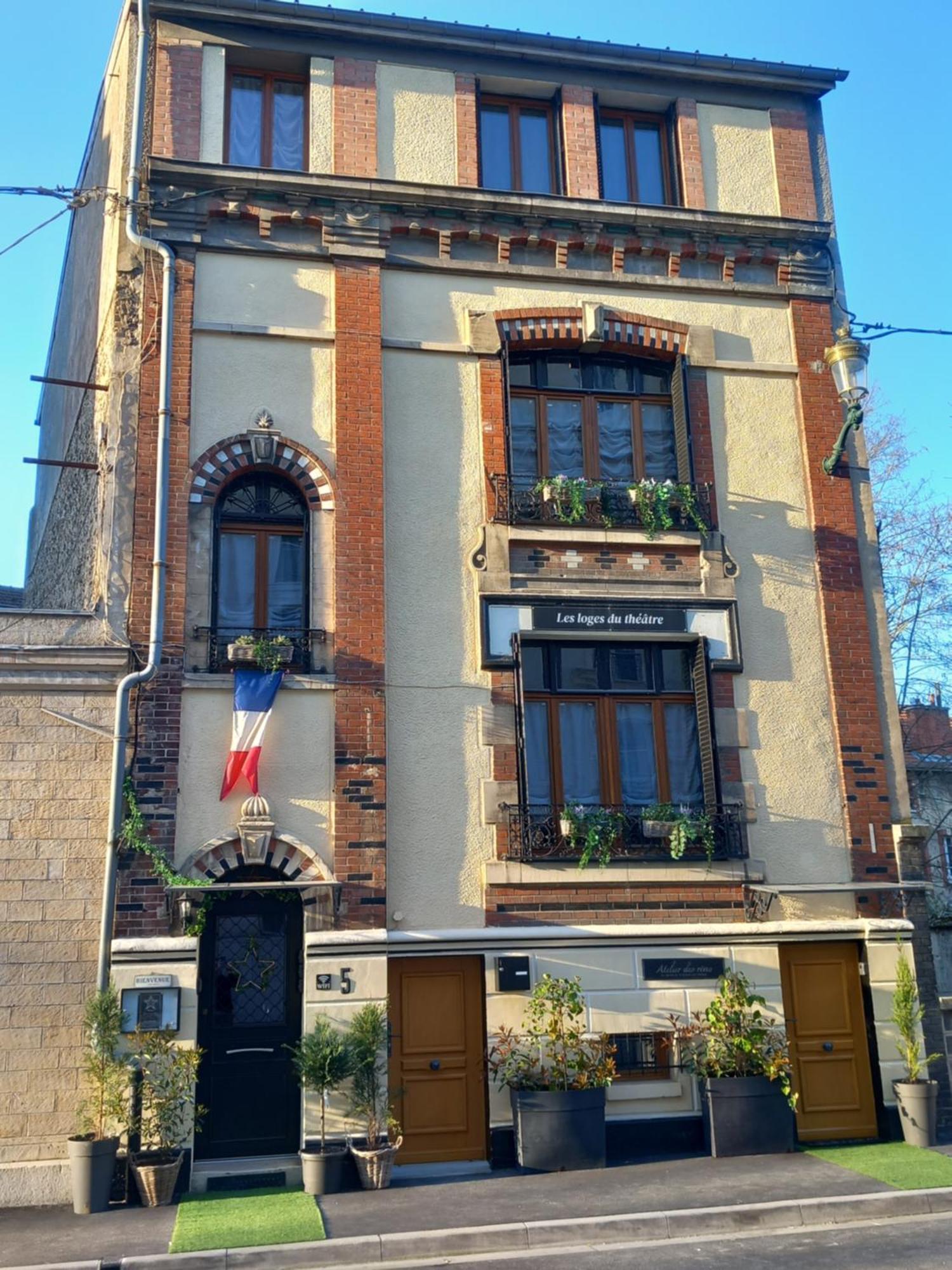 Les Loges Du Theatre Degustation Champagne Offerte Jacuzzi Sauna Jeux Velos Maison Prive 150M2 Historique 14Pers Max Emplacement Exceptionnel Et Chic, 200M De L'Avenue De Champagne, Gare, Musee, Jardins, Restaurations, Toutes Commodites Еперне Екстериор снимка